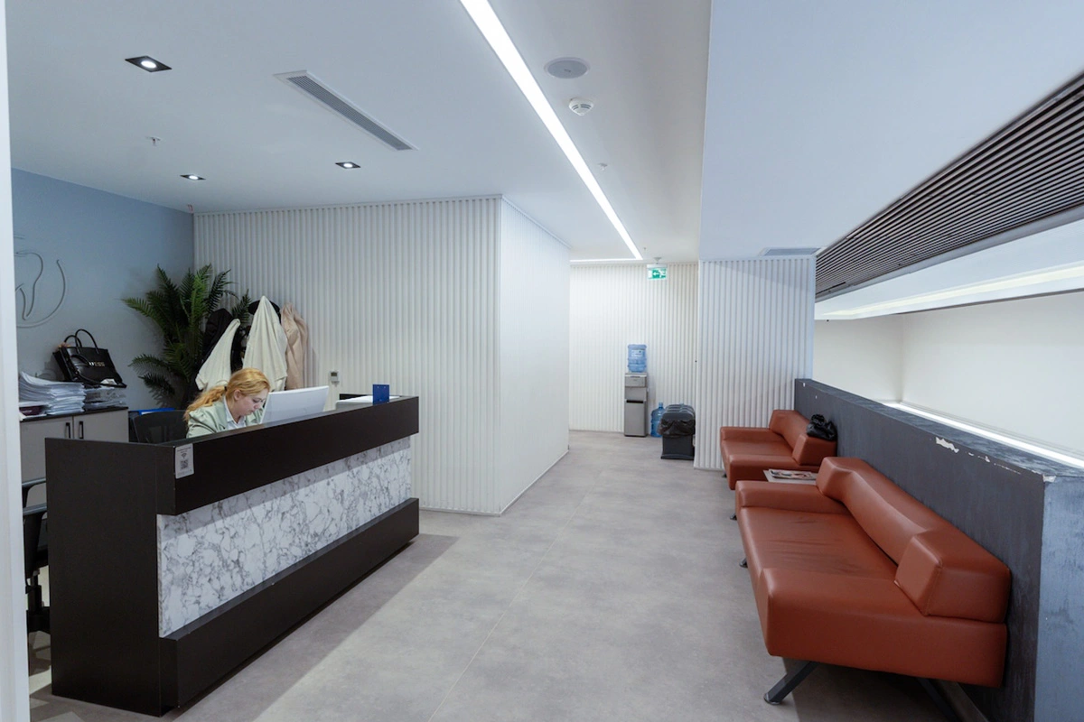 Modern clinical operating space